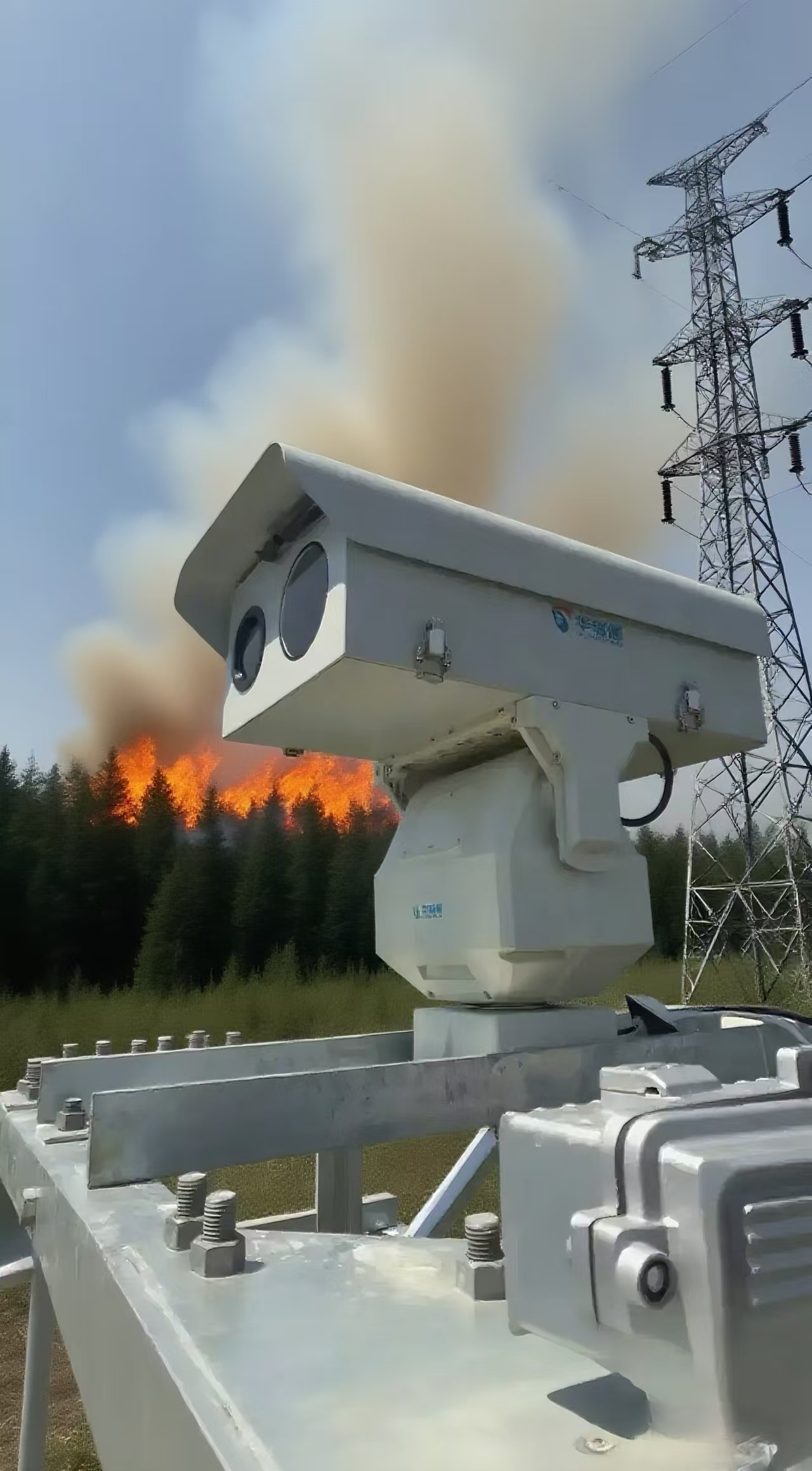 秋高氣爽干燥季，林火高發(fā)期！華瑞通雙光譜攝像機(jī)+經(jīng)緯度地圖預(yù)警系統(tǒng)聯(lián)動方案